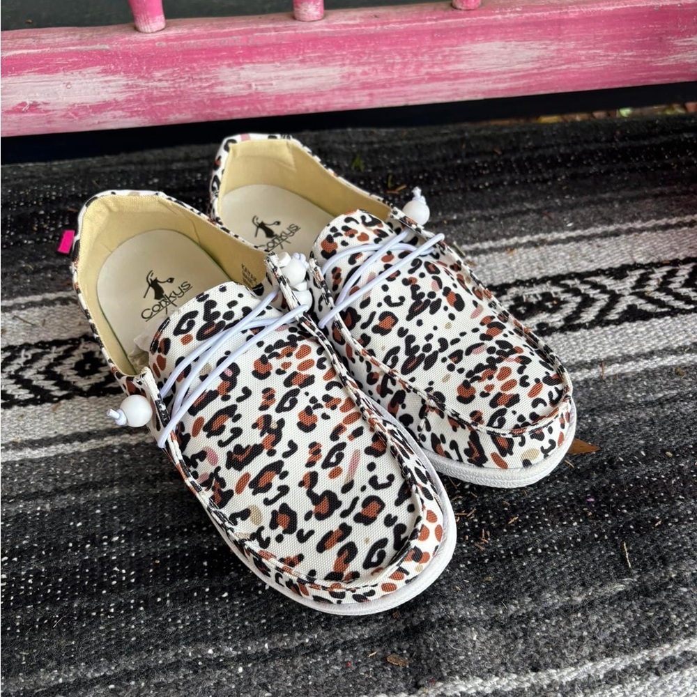 Leopard Corkys